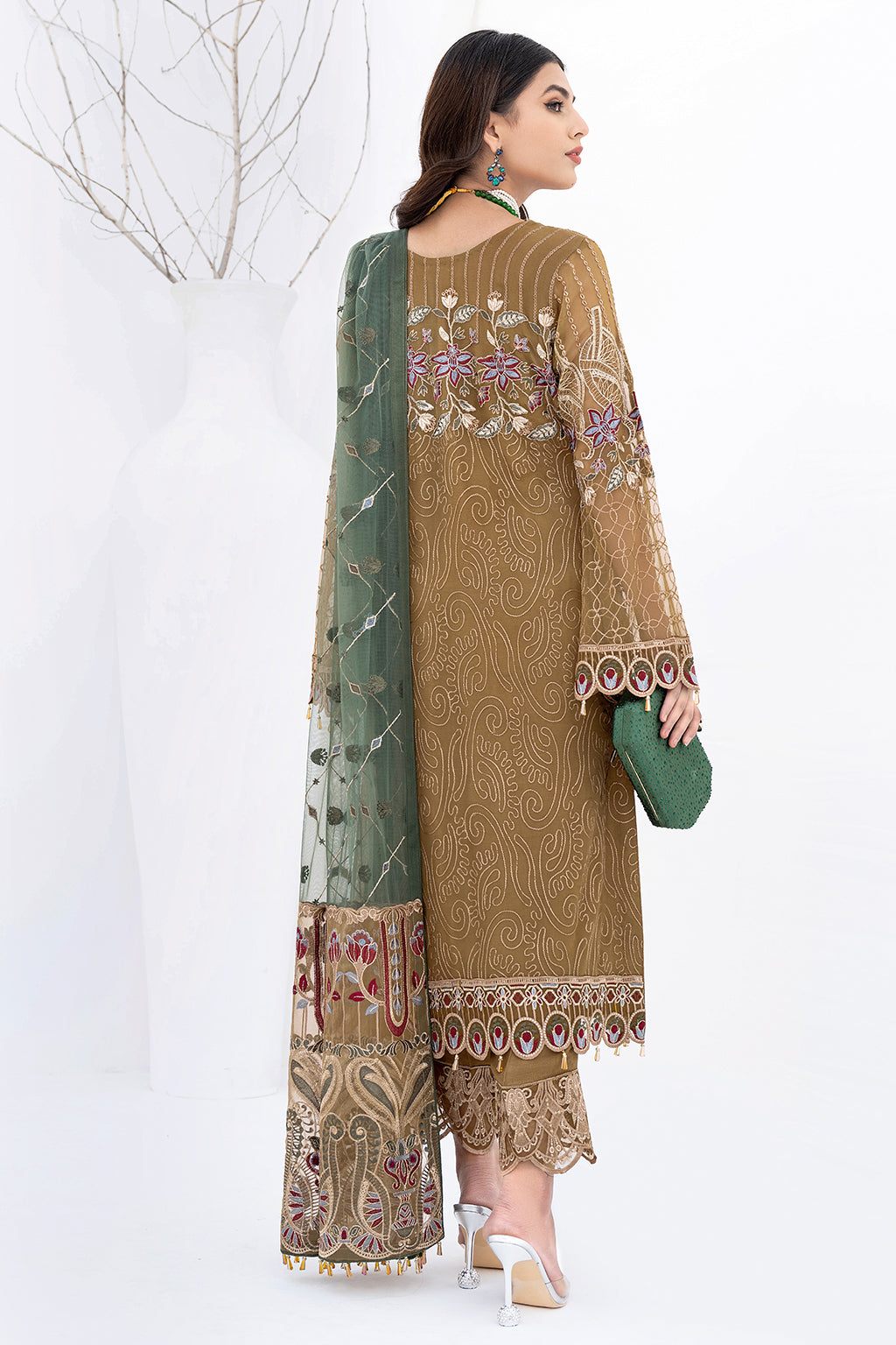Ramsha Chevron Chiffon`23 Vol#6 D#601