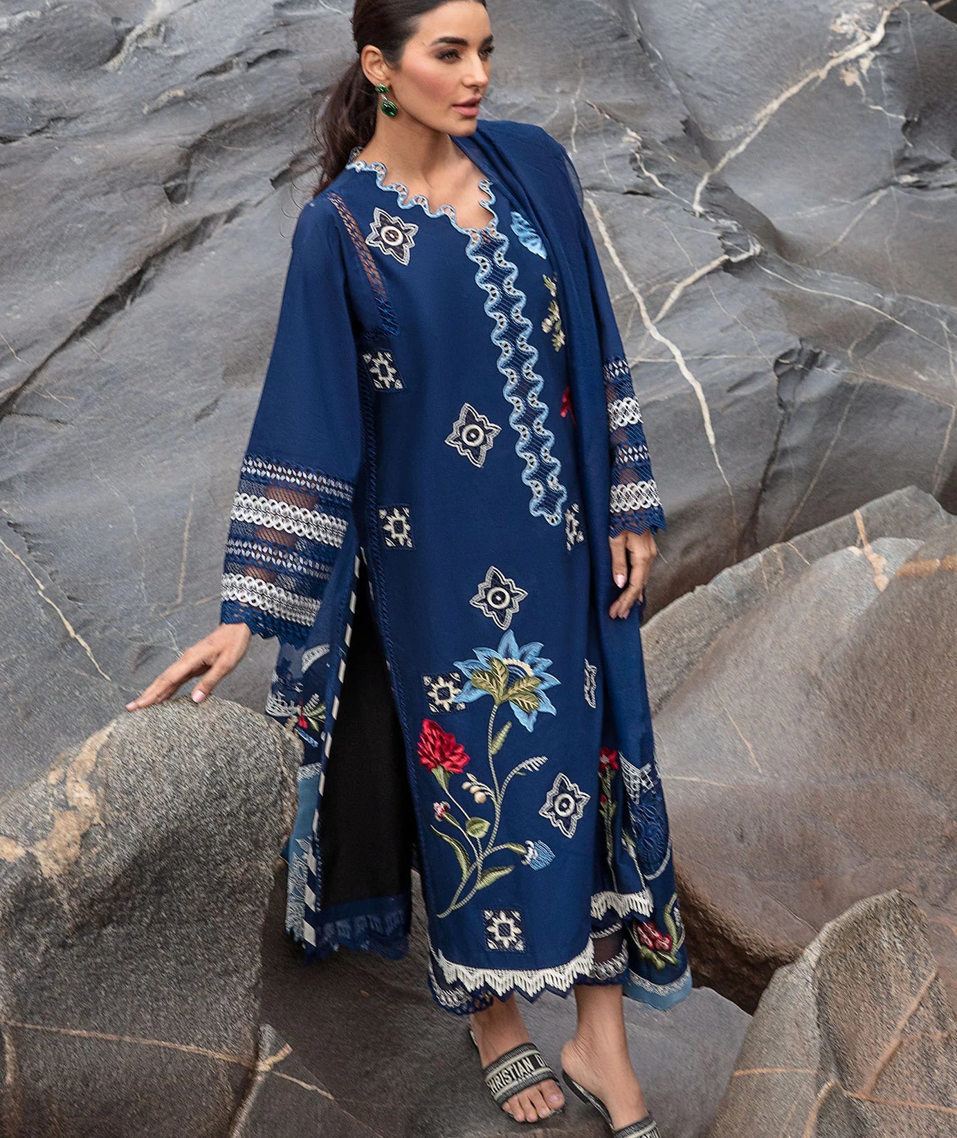CRIMSON LAWN 2024 D#4A (Into The Wild - Midnight Blue)
