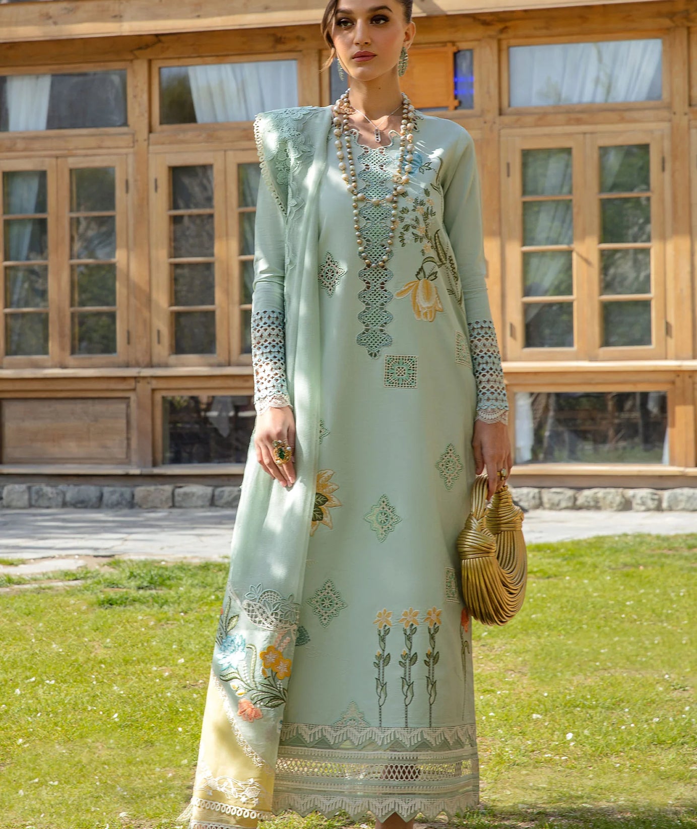 CRIMSON LAWN 2024 D#4B (Into The Wild - Aqua)