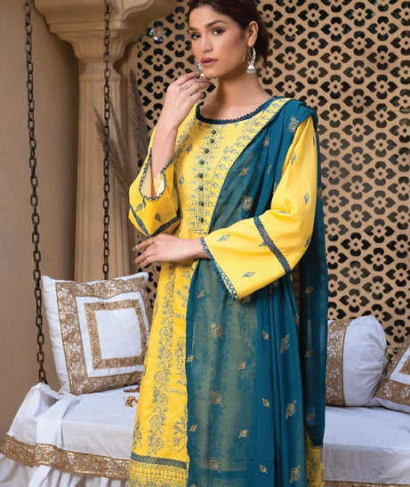 Sanam Saeed Rawayat Lawn`23 D#02
