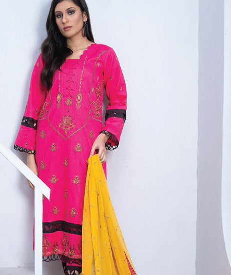 Sanam Saeed Rawayat Lawn`23 D#04
