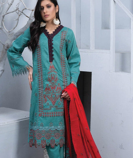 Sanam Saeed Rawayat Lawn`23 D#05