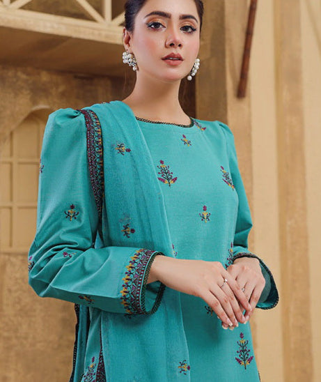 Sanam Saeed Rung Emb Lawn`23 D#06