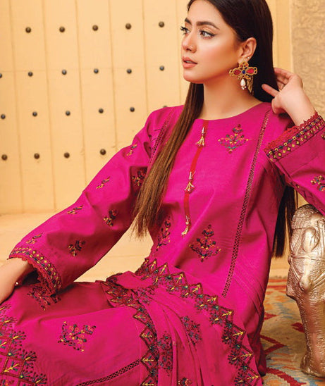 Sanam Saeed Rung Emb Lawn`23 D#08