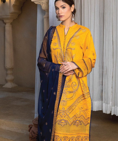 Sanam Saeed Rawayat Lawn`23 D#10