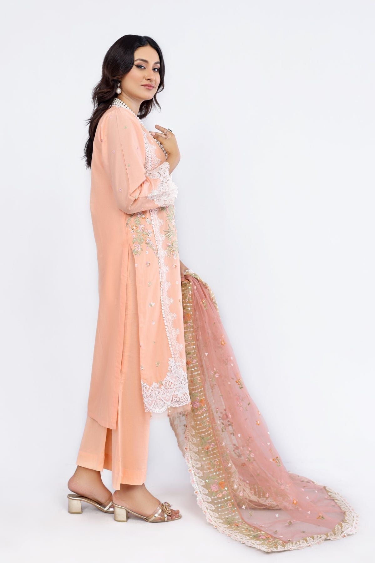 Sobia Nazir Luxury Lawn`23 D#02-A