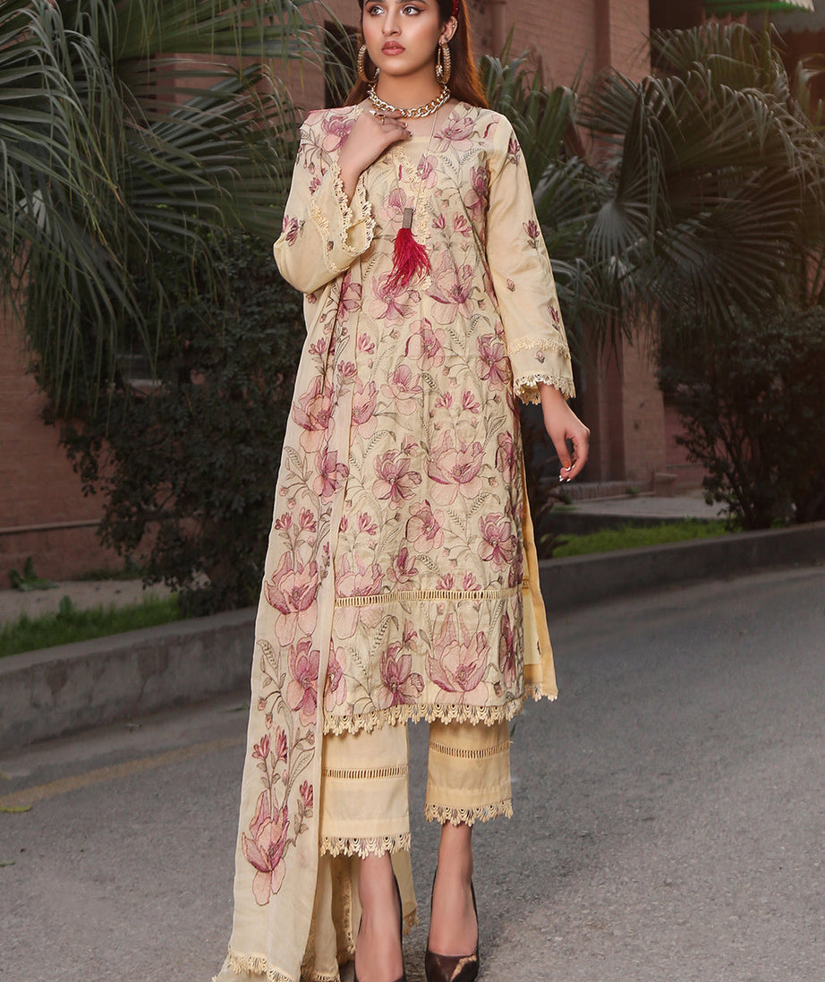 Mahnur Luxury Lawn`23 V#2 D#08