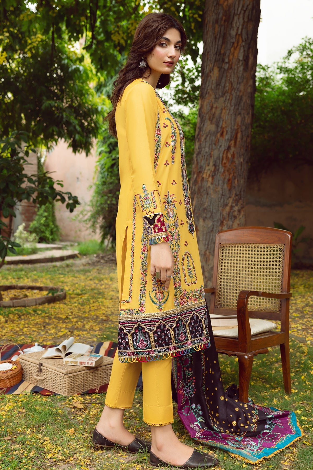 Jazmin Iris Lawn SS`23 D#07 (CASSIA)