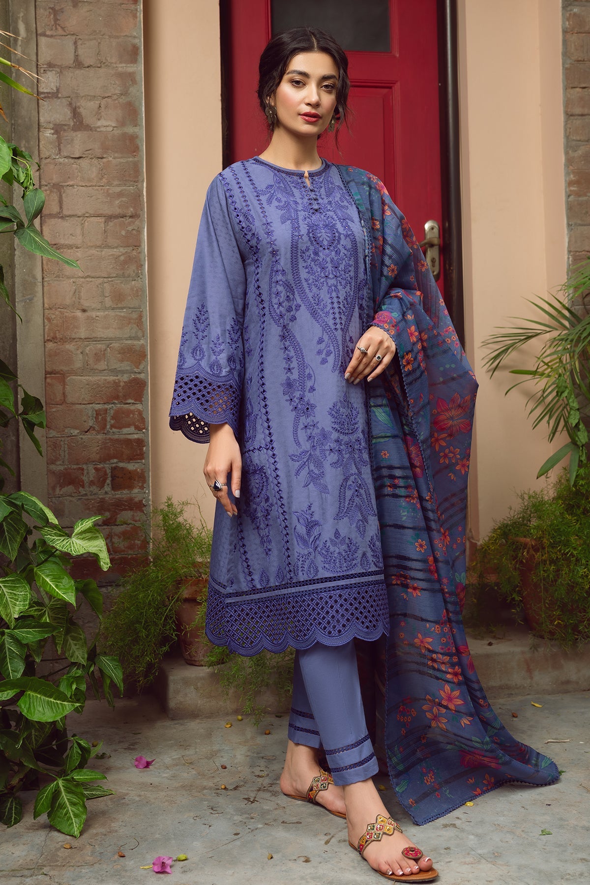 Jazmin Iris Lawn SS`23 D#05 (PHLOX)