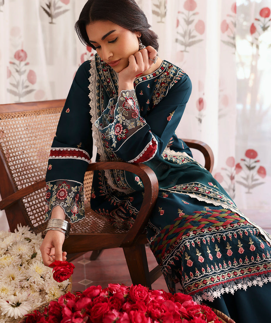 Mahnur Aangan Emb Lawn`25 D#12