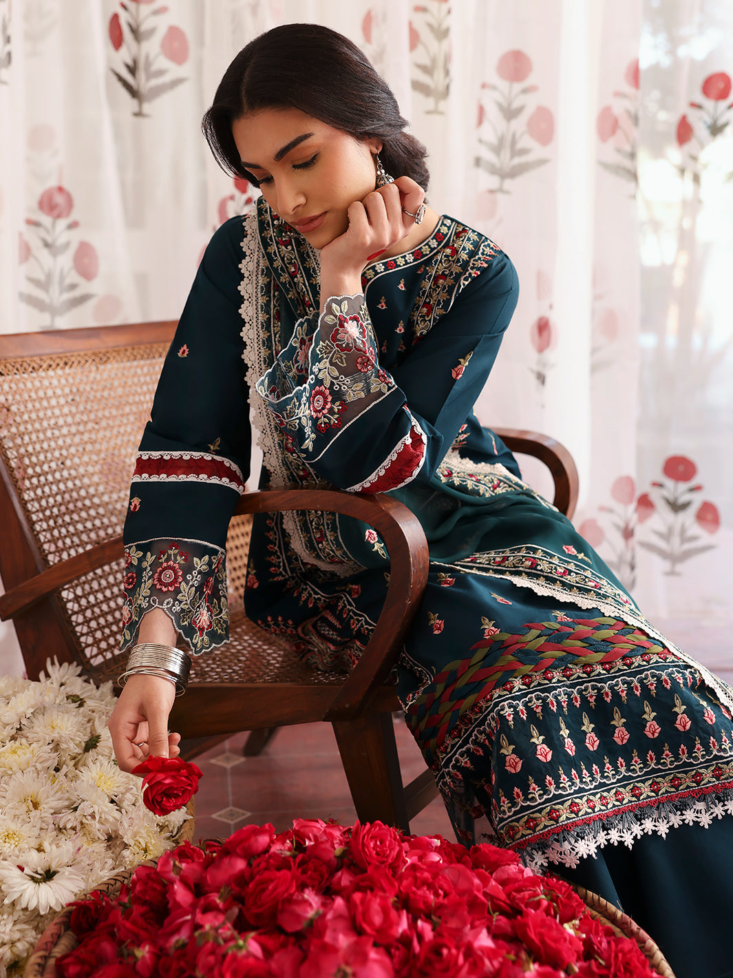 Mahnur Aangan Emb Lawn`25 D#12