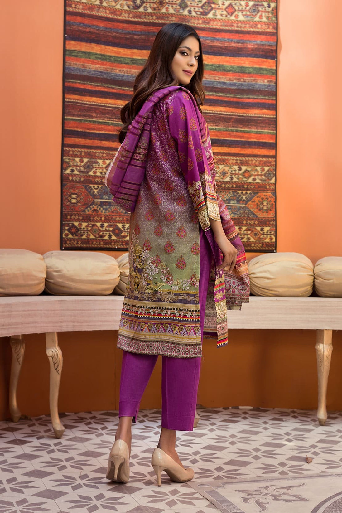Rashid Diya D/Emb Lawn`22 (Vol-5) D#5018