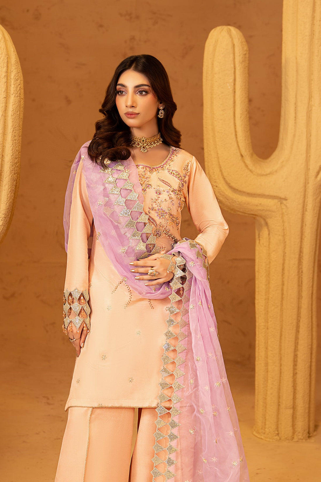 Maryam`s Noir Luxe`26 D#1506