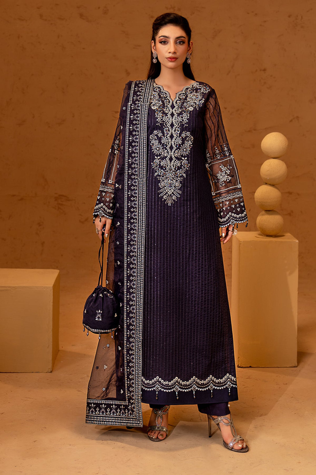 Maryam`s Noir Luxe`26 D#1507