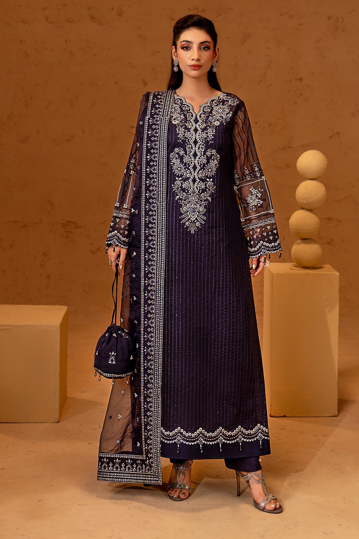 Maryam`s Noir Luxe`26 D#1507