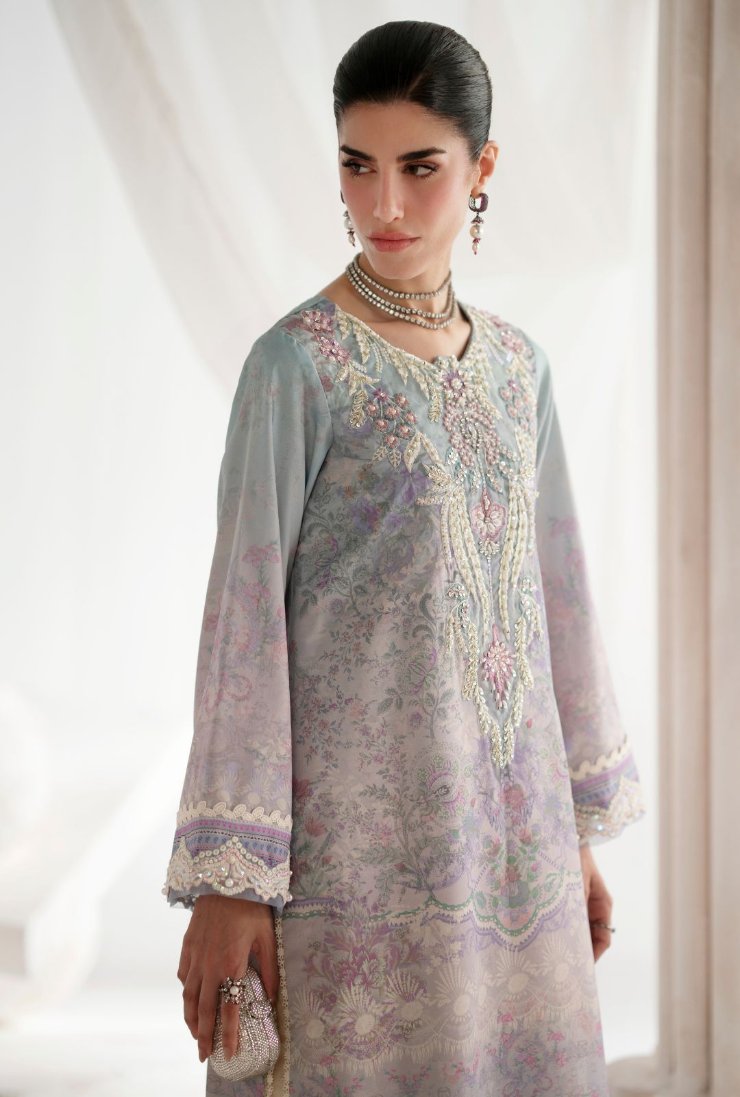 AJR Garden Whispers Silk`25 D#7