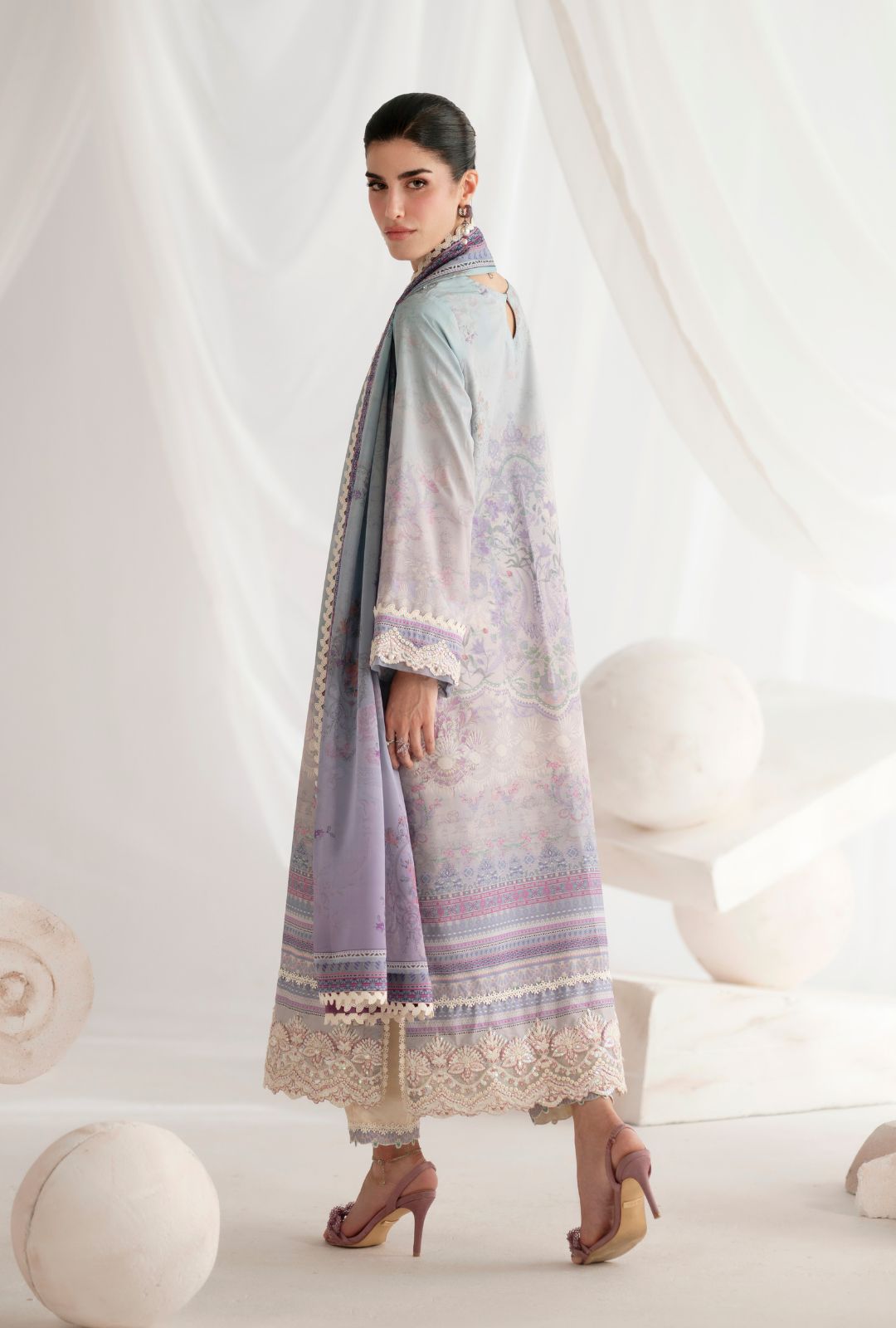 AJR Garden Whispers Silk`25 D#7