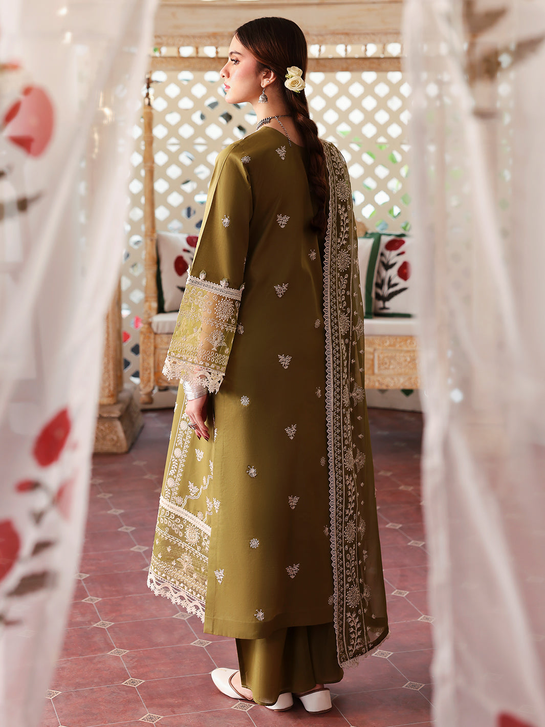 Mahnur Aangan Emb Lawn`25 D#07 ELANIA