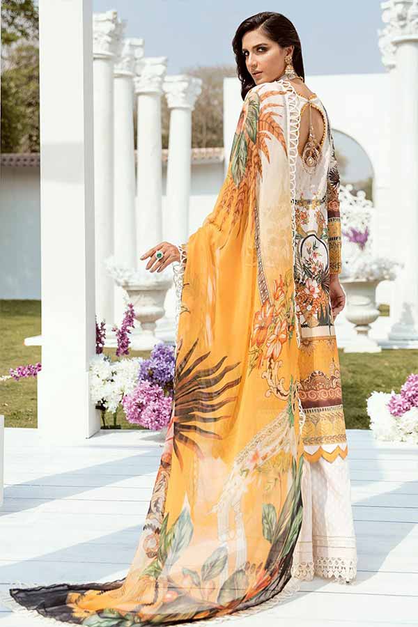 Emaan Adeel Vogue F/Lawn`21 D#01