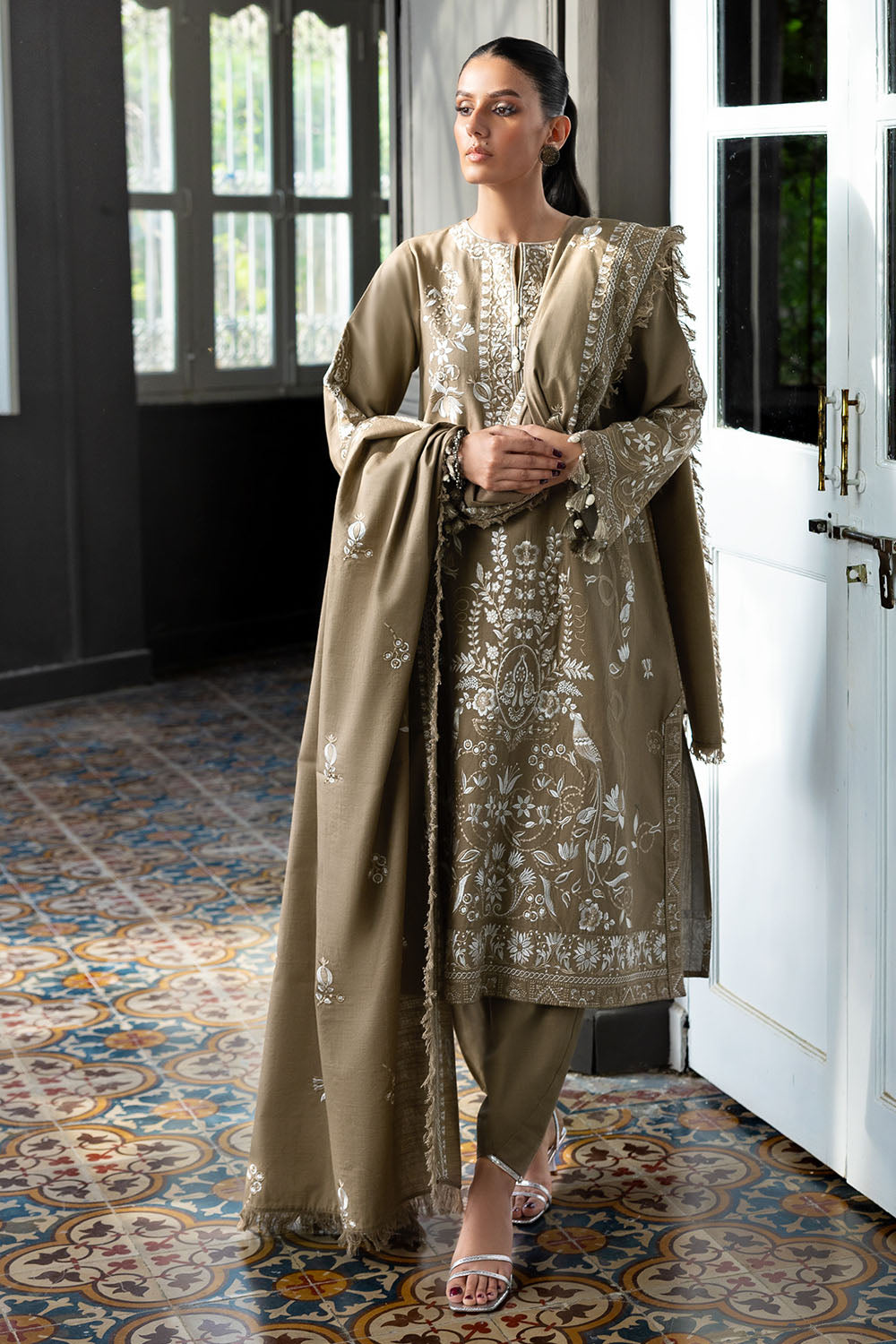 Gul Ahmed Winter`25 K#52015