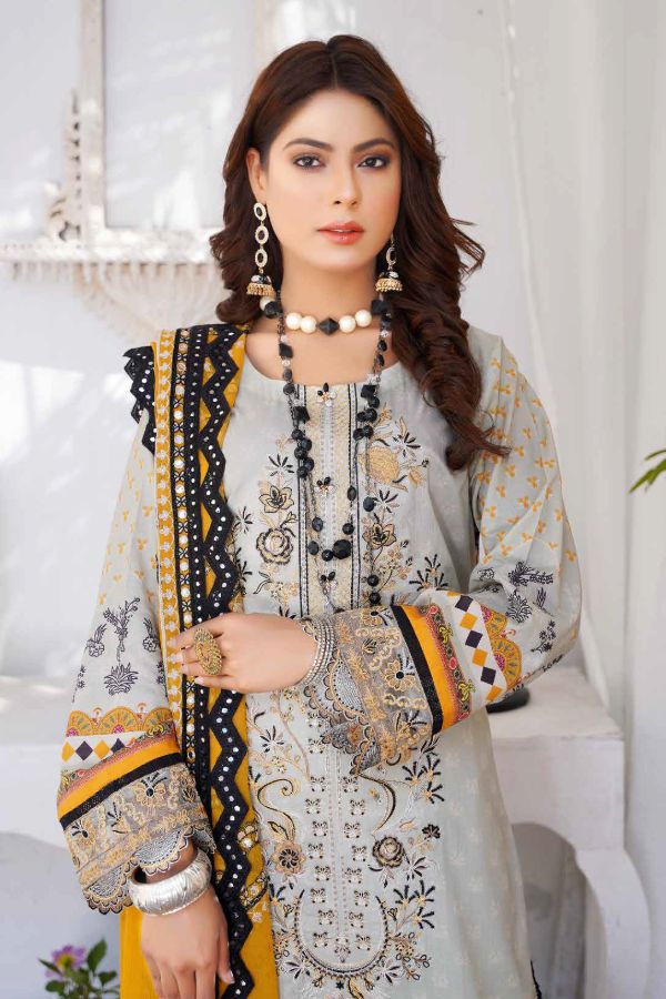 Esha Eman Emb Luxury Lawn`22 D#102