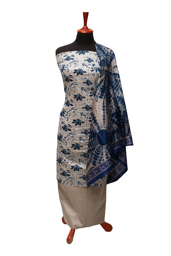 Friha &amp; Farha Naz Lawn`22 D#821 Grey