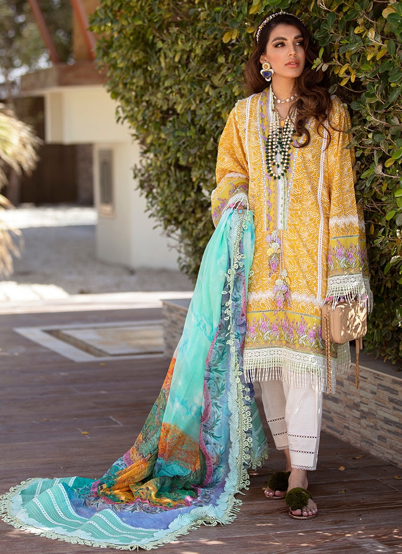 Farah Talib Aziz Lawn`22 D#03