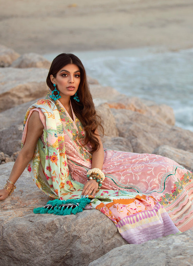 Farah Talib Aziz Lawn`22 D#04