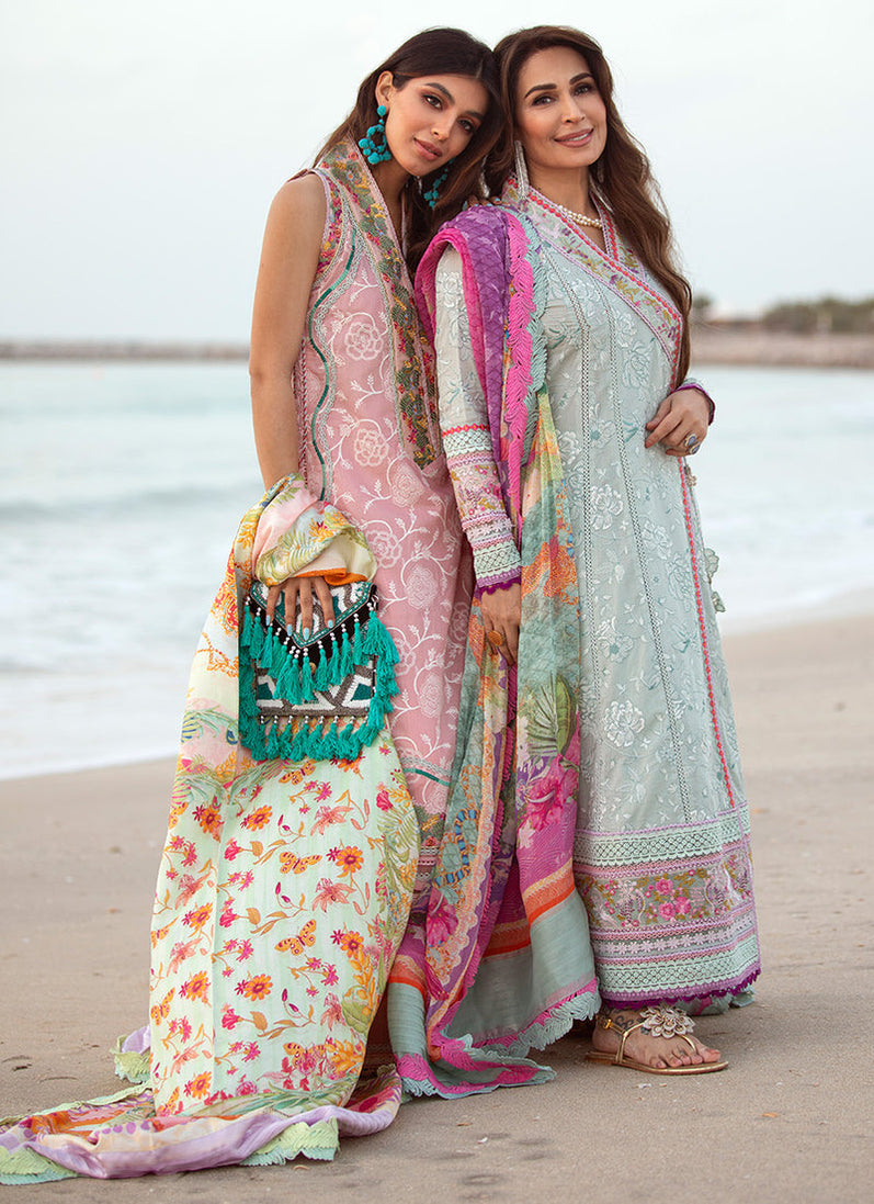 Farah Talib Aziz Lawn`22 D#04