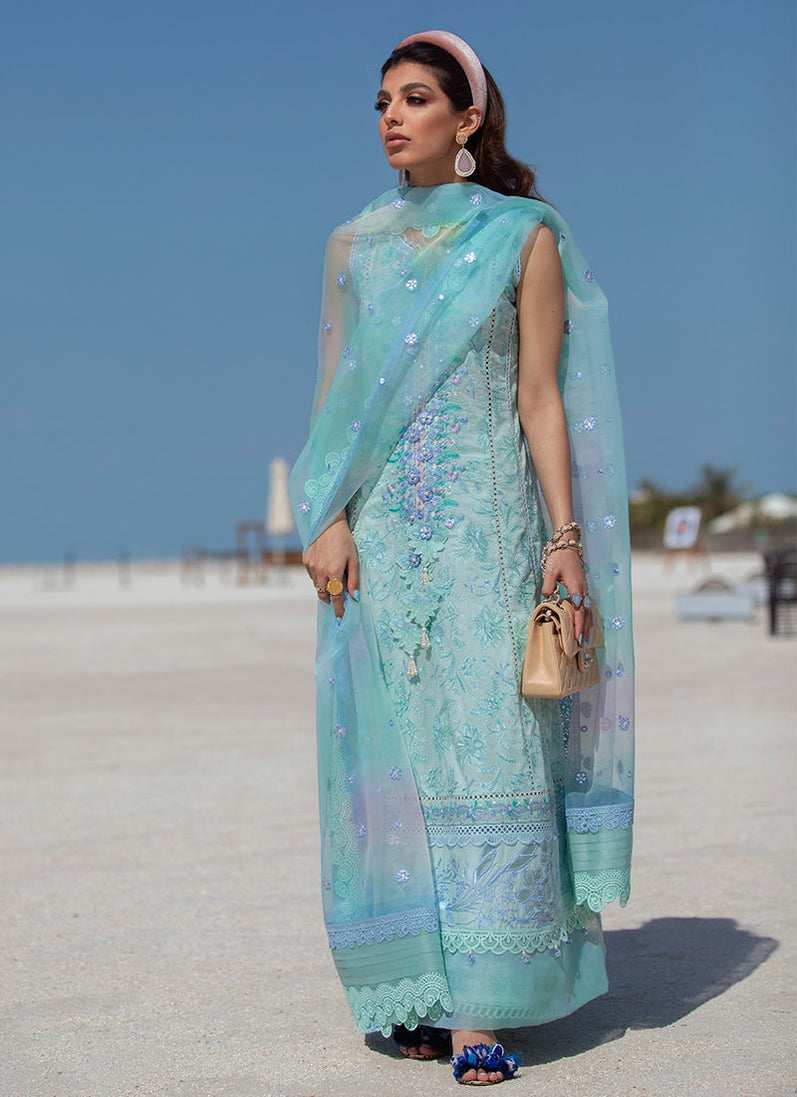 Farah Talib Aziz Lawn`22 D#09