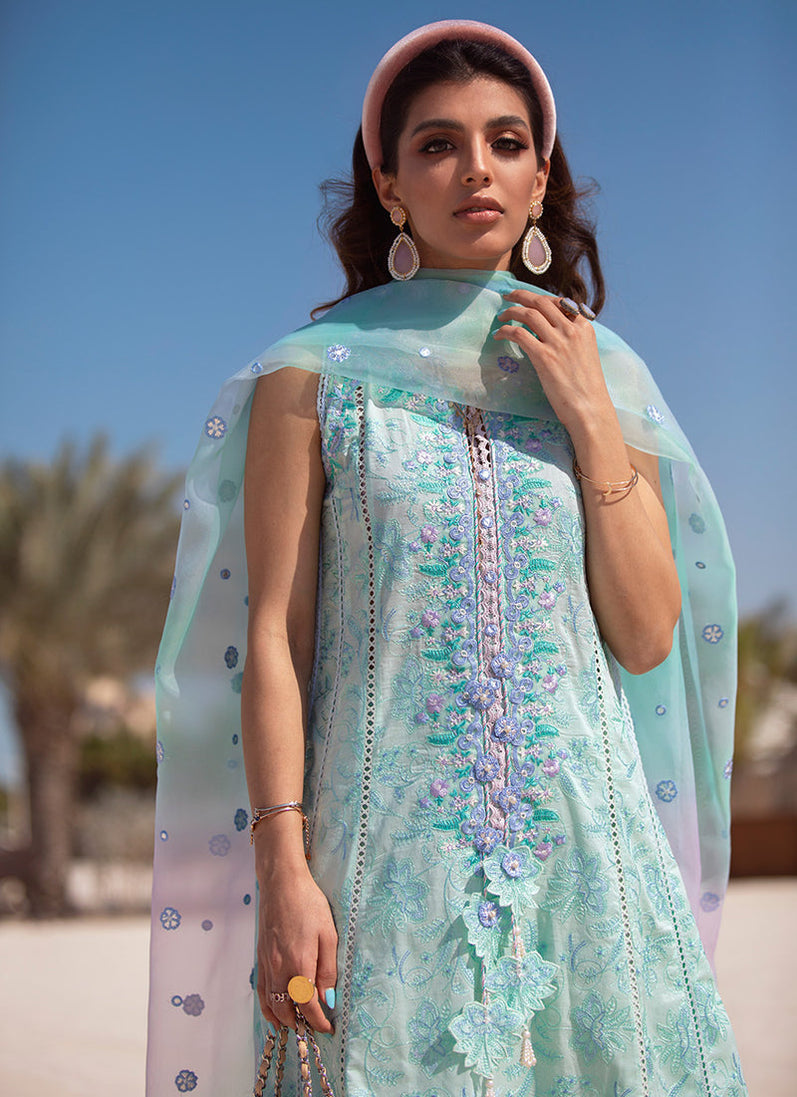 Farah Talib Aziz Lawn`22 D#09