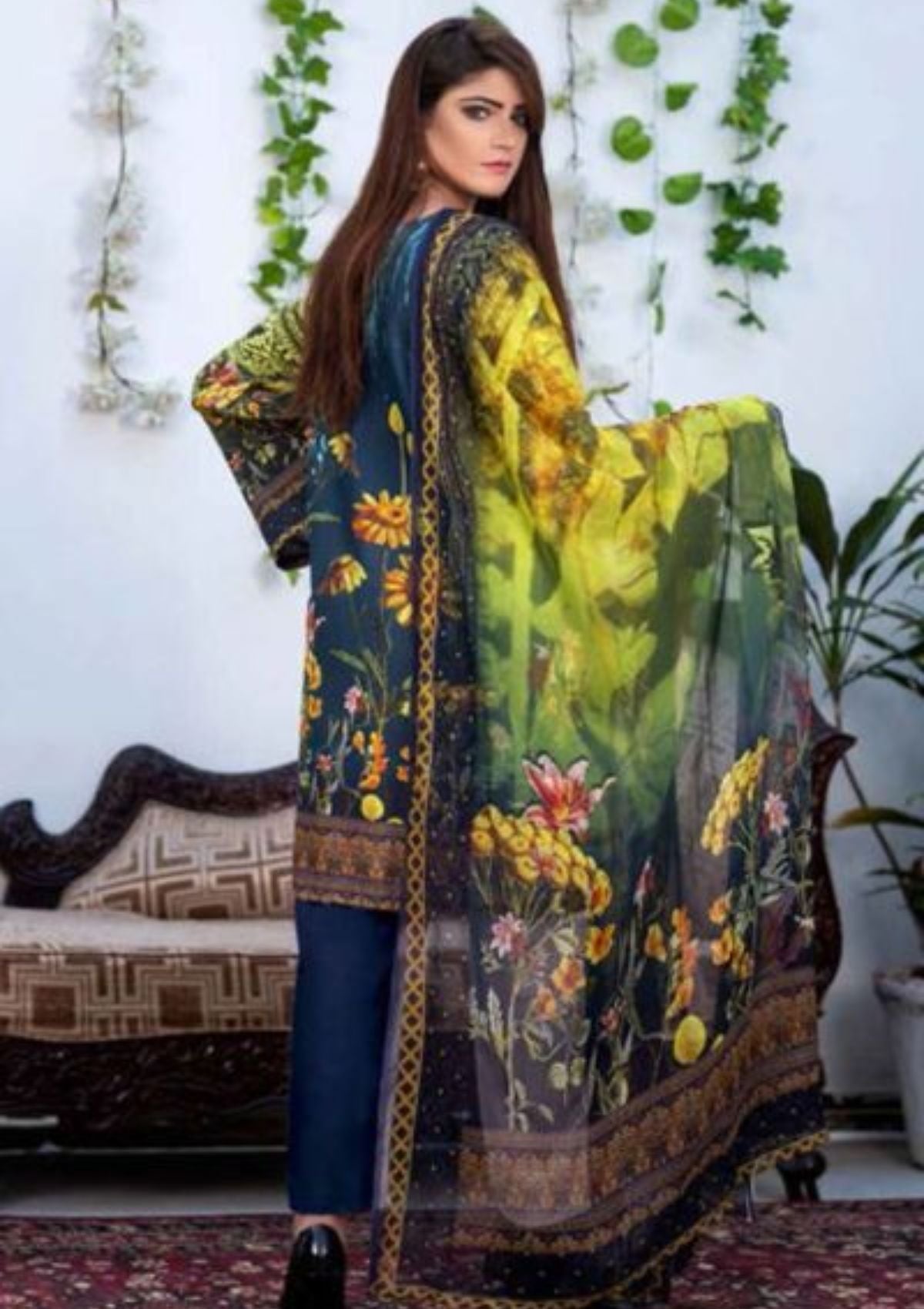 Fanoos Salwa Emb Karandi`20 Z#2