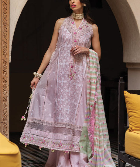 Farah Talib Aziz Lawn`23 D#14