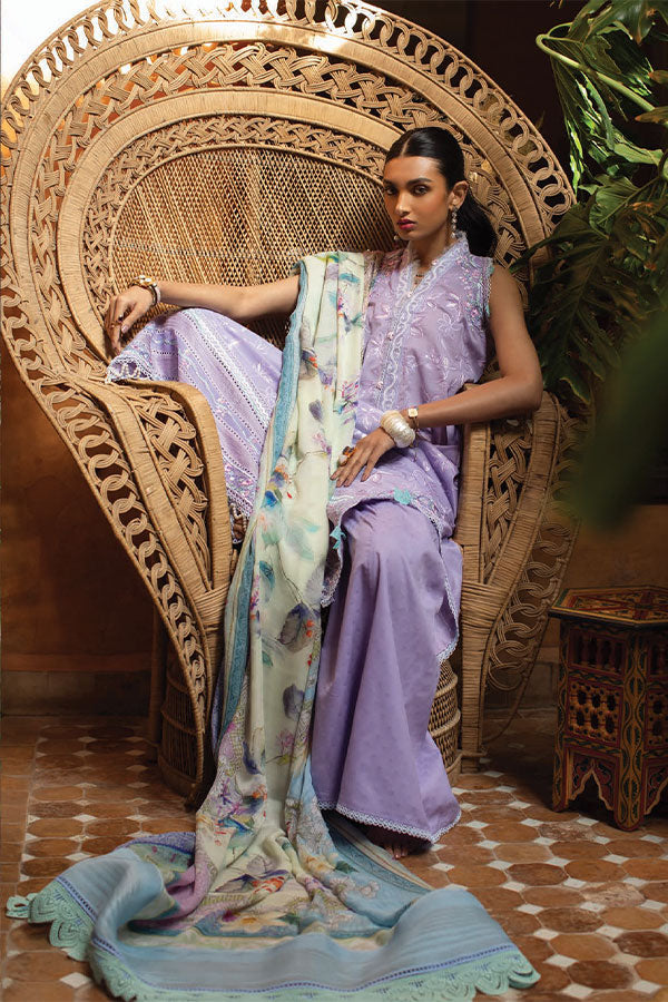 Farah Talib Aziz Lawn`23 D#04