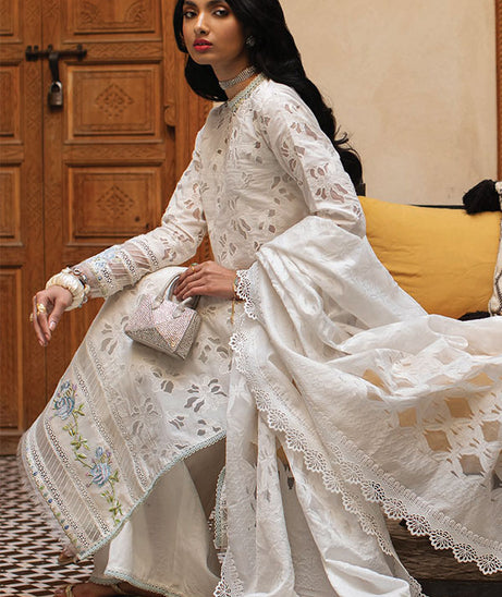 Farah Talib Aziz Lawn`23 D#06