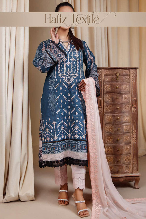 Faryal Hussain Lawn`23 D#4