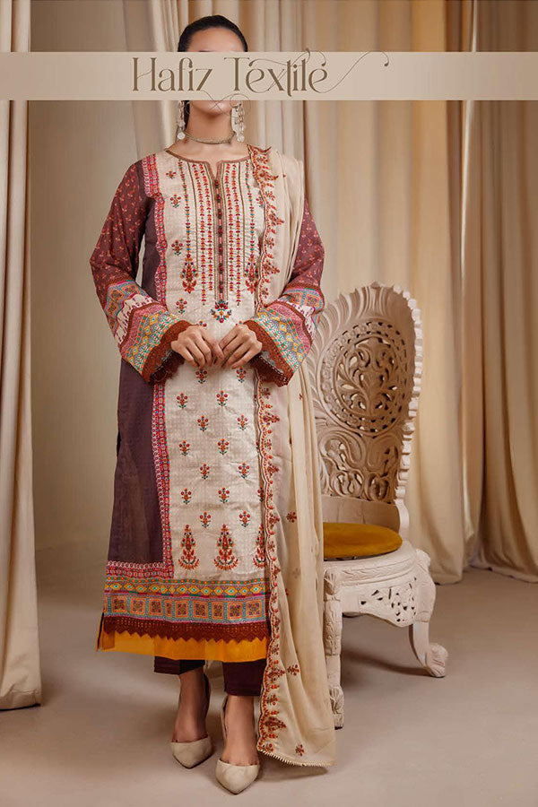 Faryal Hussain Lawn`23 D#7