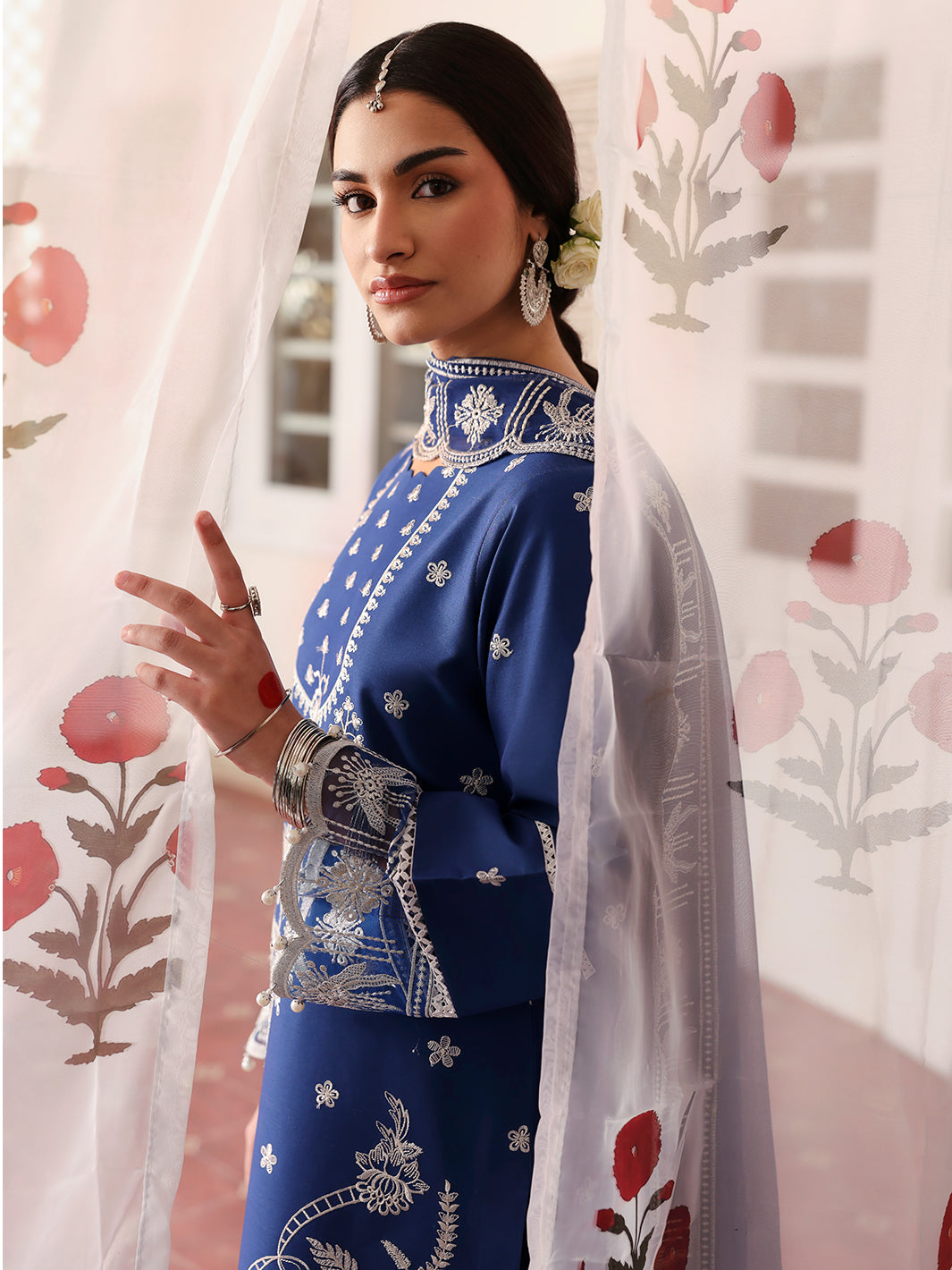 Mahnur Aangan Emb Lawn`25 D#06 FAYROSSA