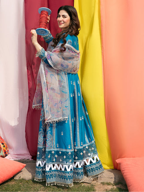 Parishay Luxury Lawn`23 D#05