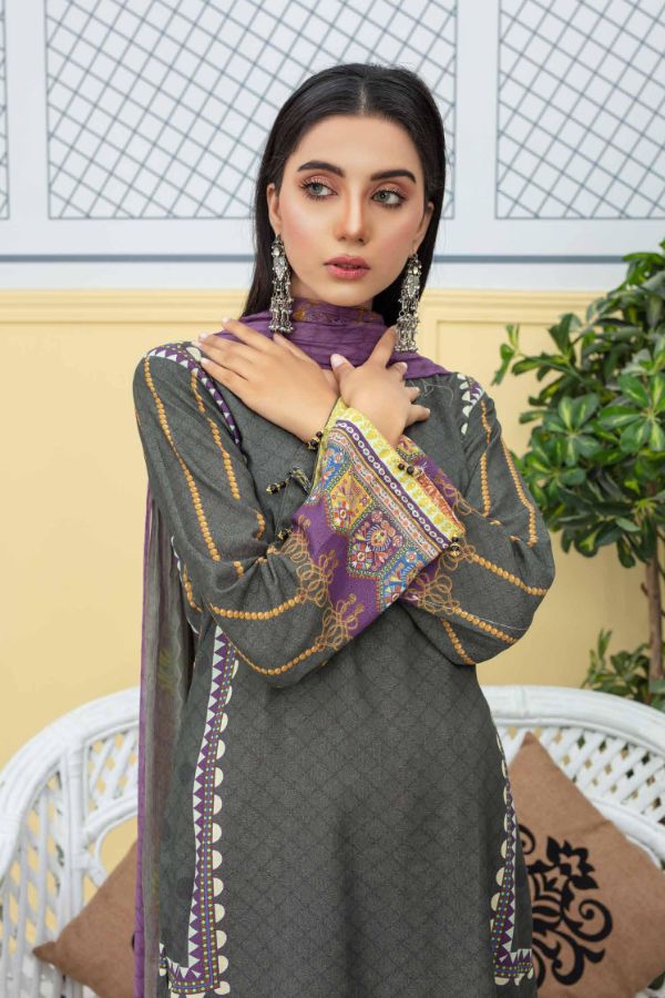 Fiza Noor Eshal Karandi`22 FN#04