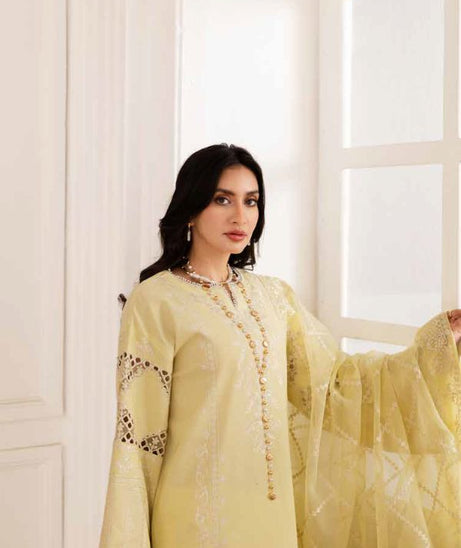 Freesia Mira Luxury Lawn`25 FS #104