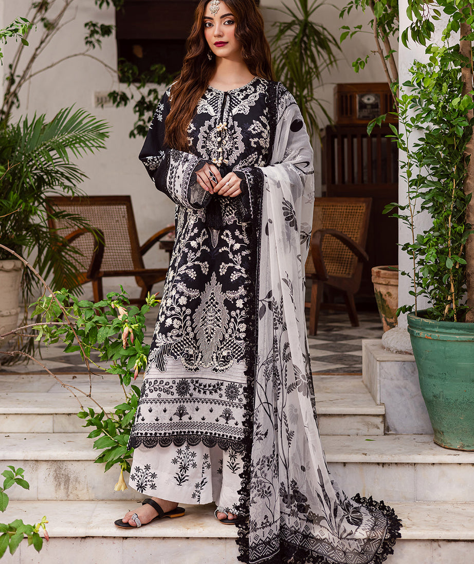 Mahnur Gulzar Winter`25 G#04