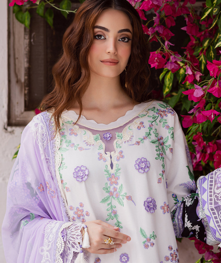 Mahnur Gulzar Winter`25 G#02