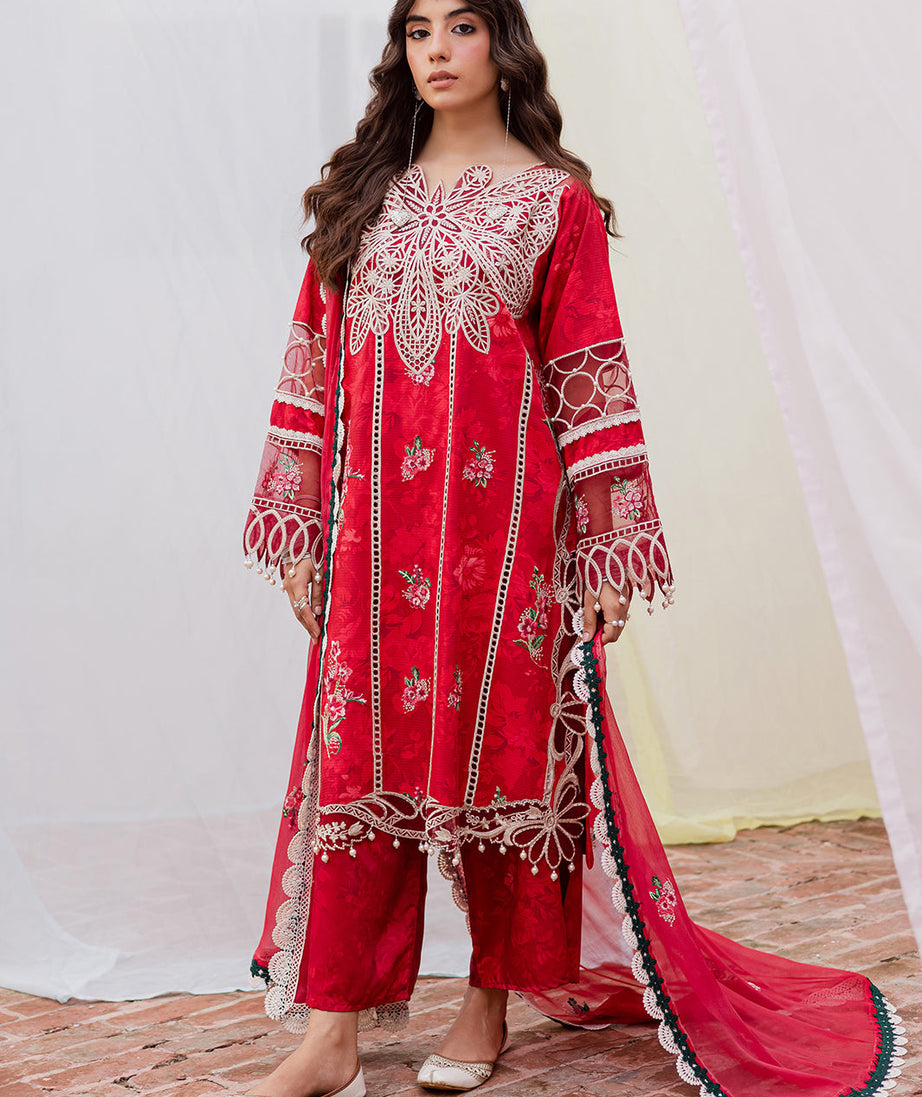 Mahnur Gulzar Winter`25 G#03
