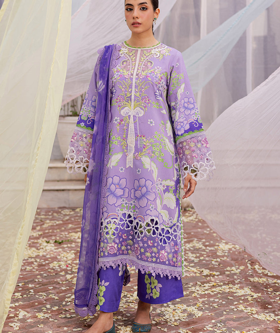 Mahnur Gulzar Winter`25 G#07