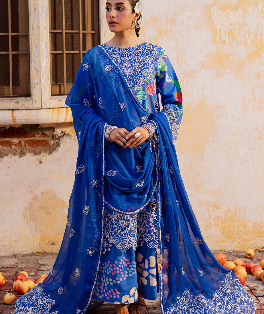 Mahnur Gulzar Winter`25 G#10