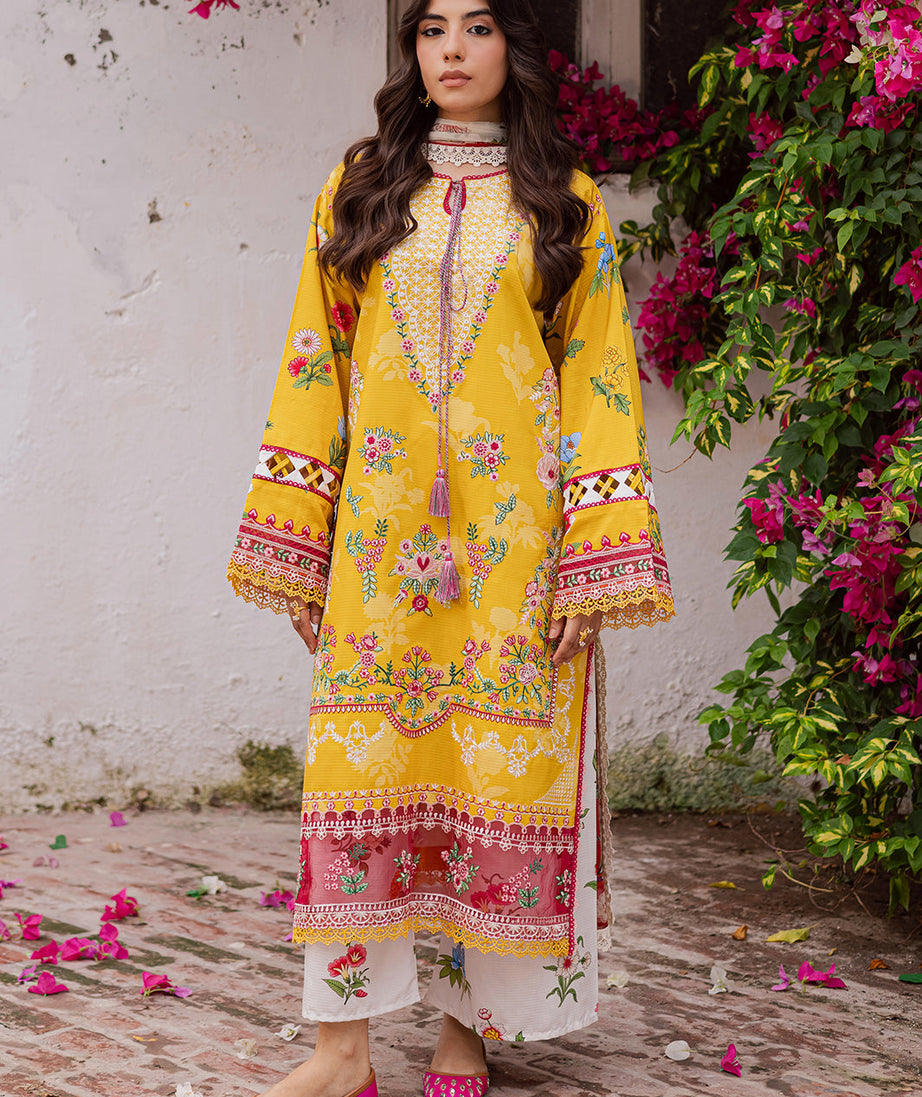 Mahnur Gulzar Winter`25 G#12