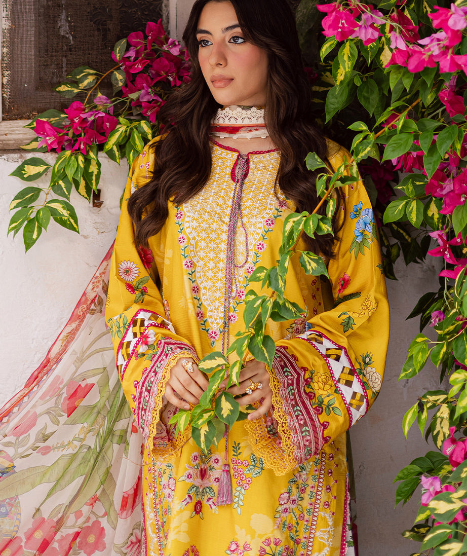 Mahnur Gulzar Winter`25 G#12