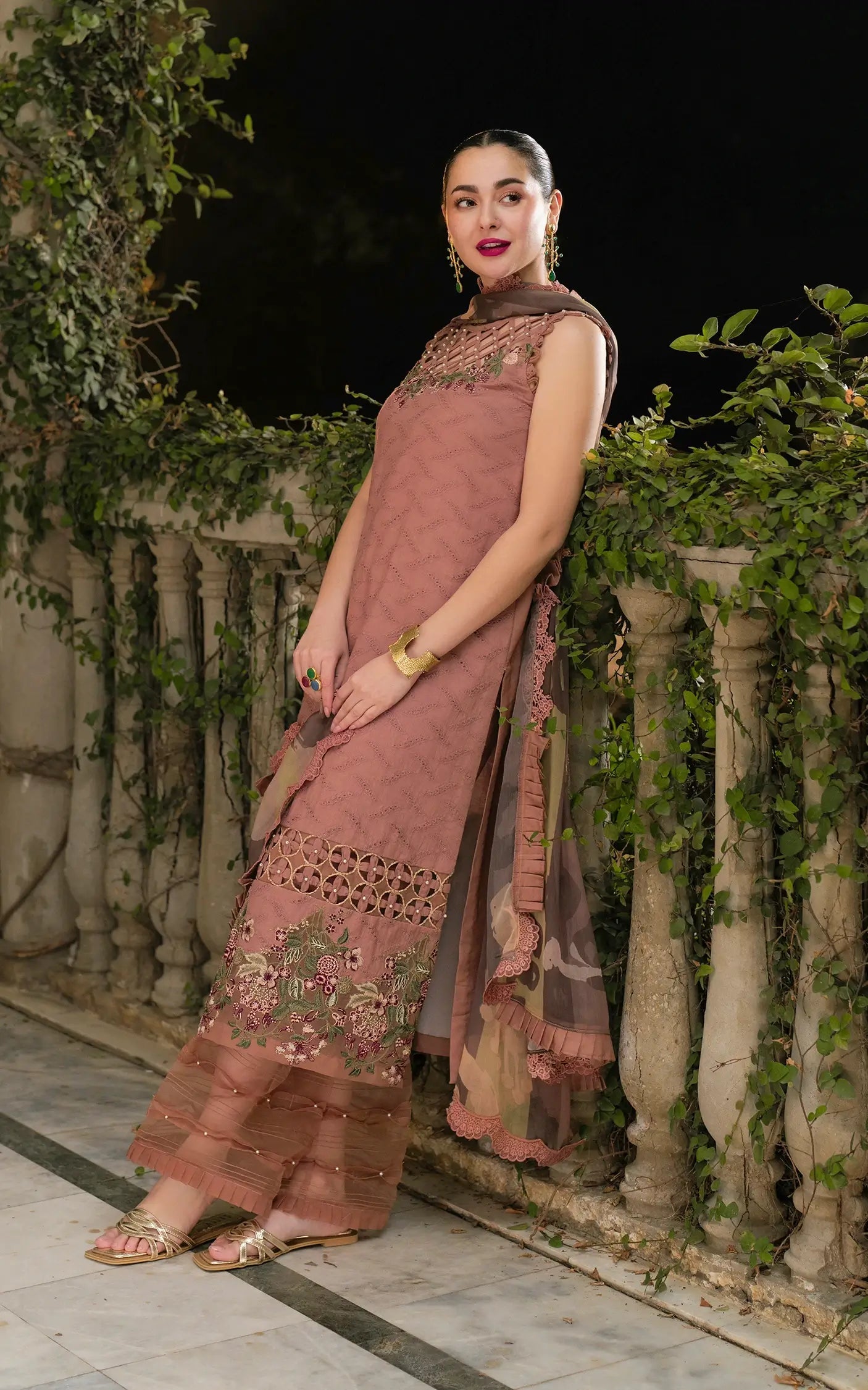 Asifa & Nabeel Gulkari`25 D#04