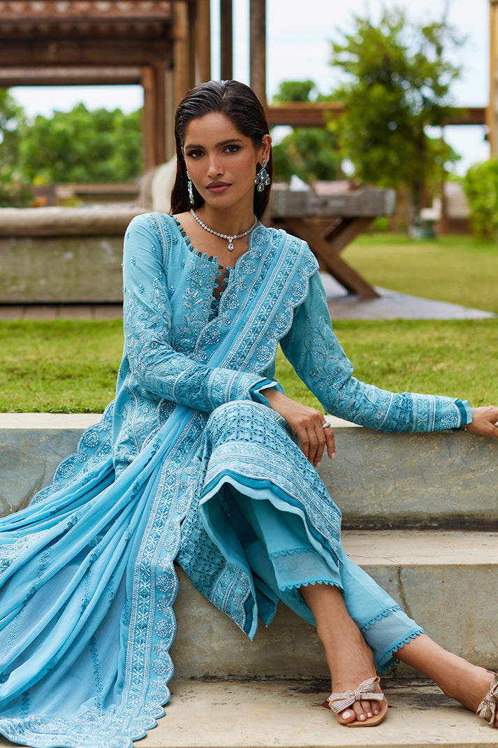 Gulaal Luxury Lawn`25 D#05